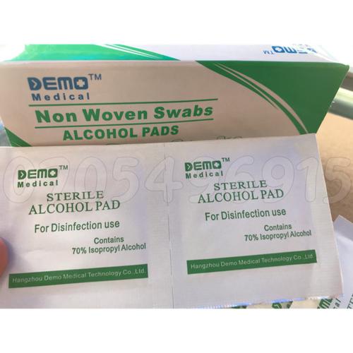 Bông Tẩm Cồn Alcohol Pads Demo Medical (H/100m)